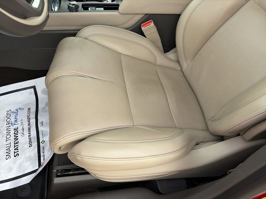 Used 2022 Lincoln Corsair Reserve w/ Equipment Group 201A image 12