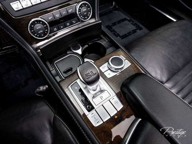 Used 2015 Mercedes-Benz SL 550 image 32