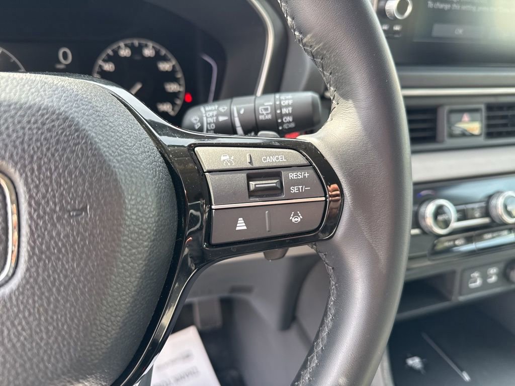 Used 2025 Honda Pilot EX-L image 15