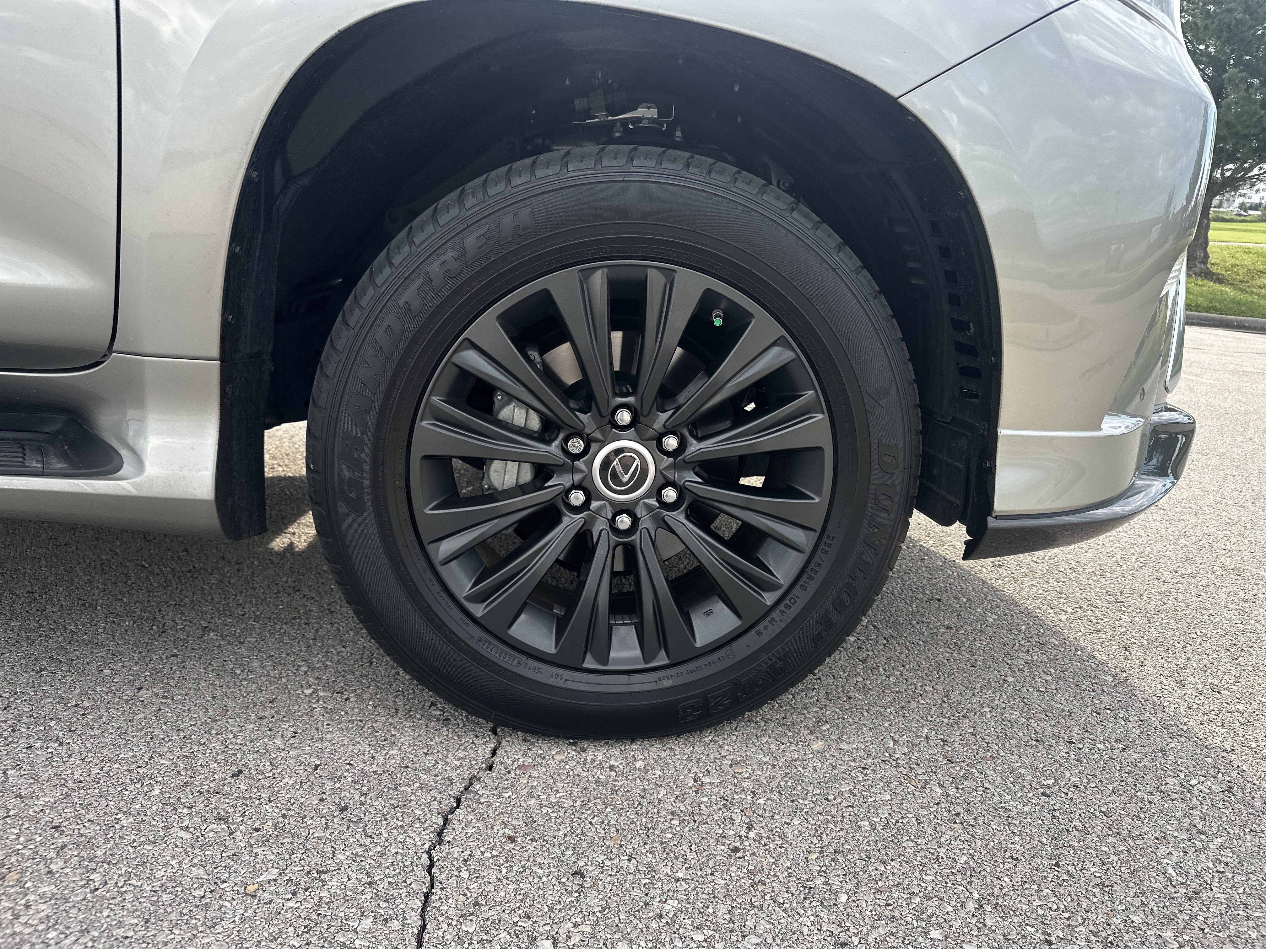 Certified 2023 Lexus GX 460 Luxury w/ Sport Design Package AWD/4WD image 13