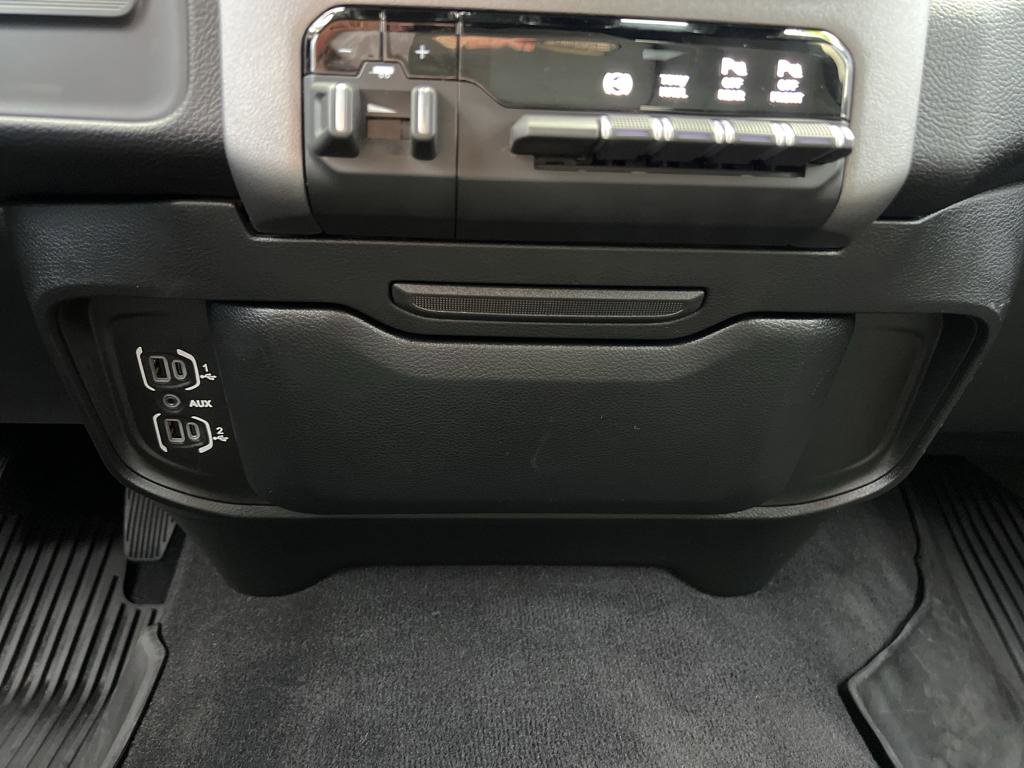 Used 2021 RAM 2500 Big Horn w/ Level 1 Equipment Group image 28