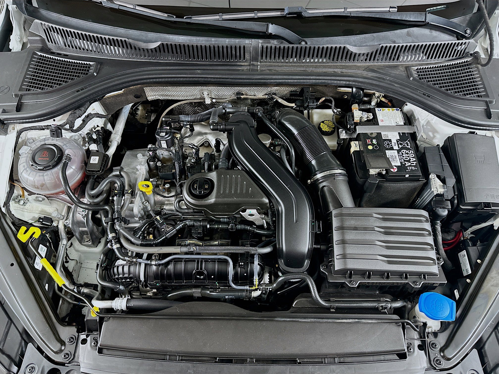 Used 2024 Volkswagen Jetta SE image 30