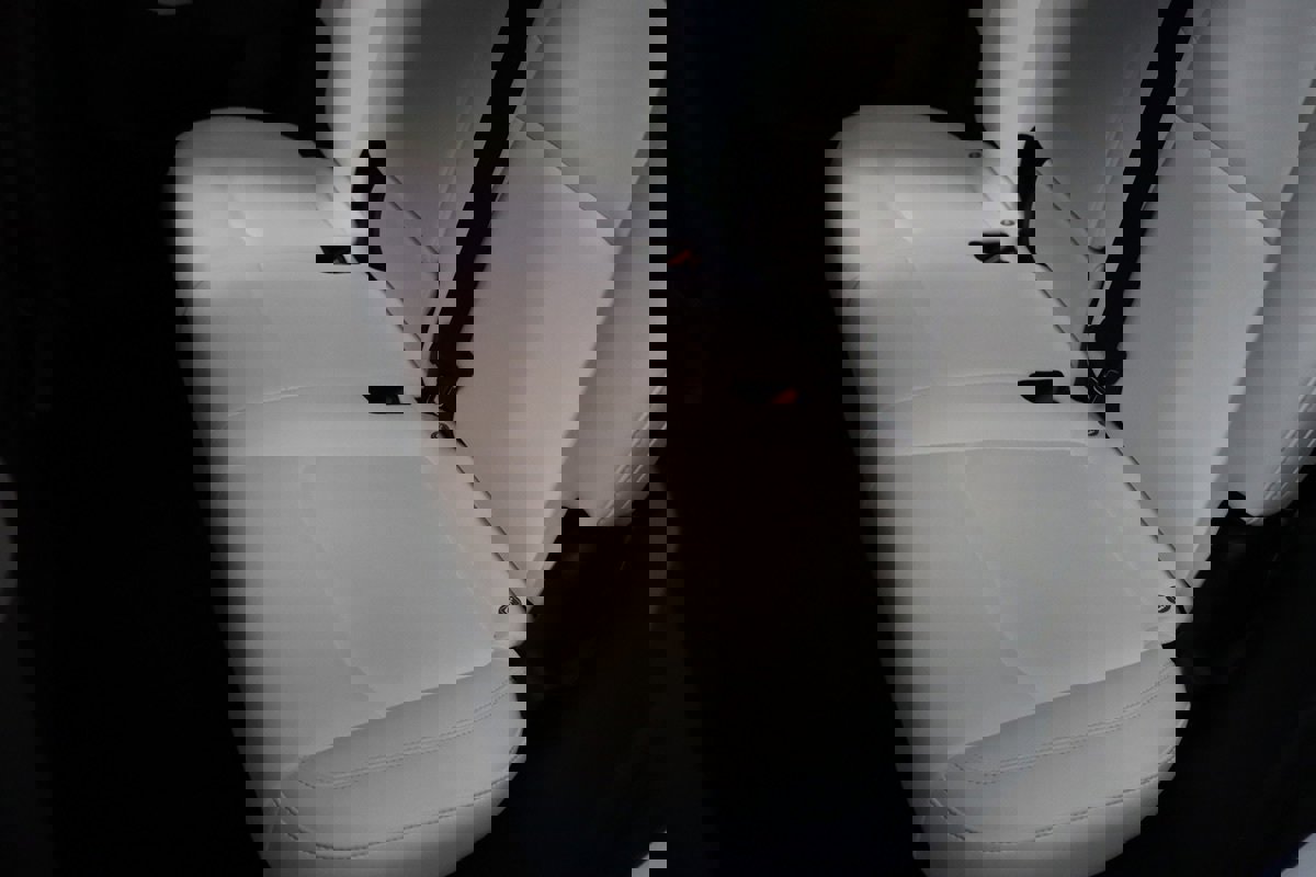 Used 2022 Tesla Model Y Long Range image 24