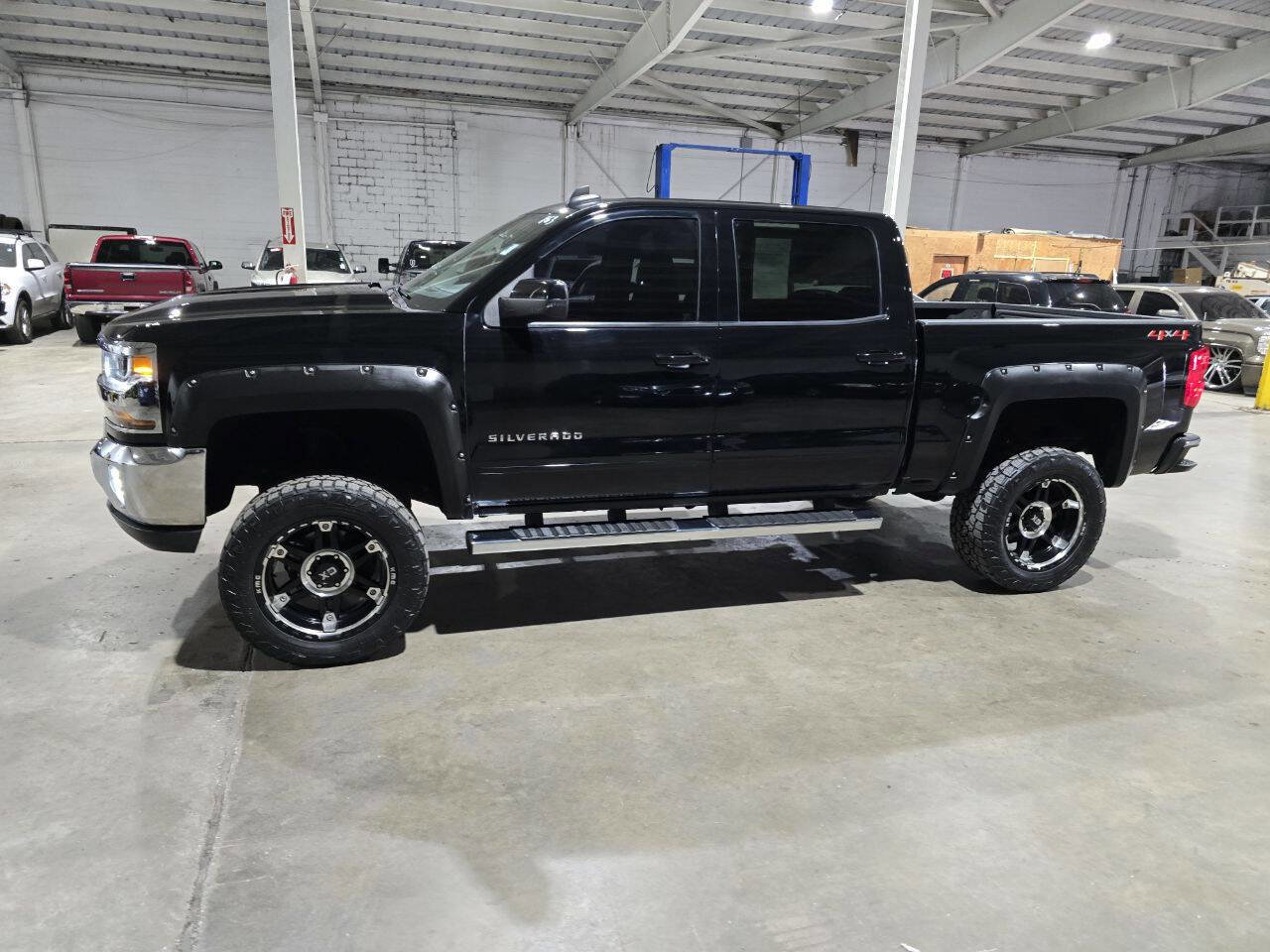 Used 2018 Chevrolet Silverado 1500 LT w/ All Star Edition image 4