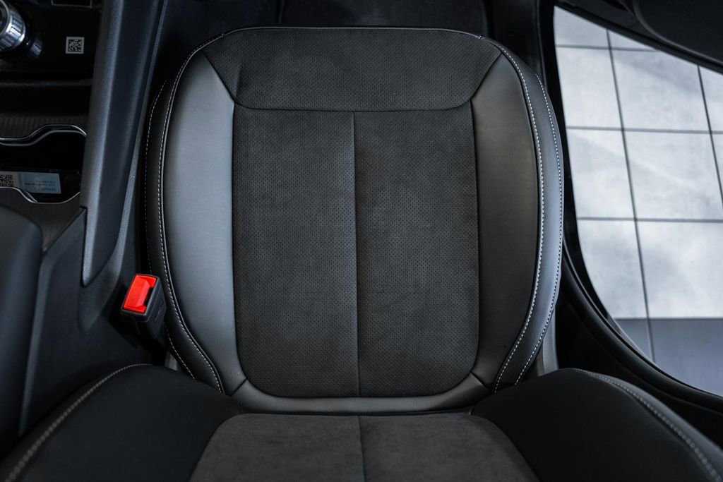 New 2025 Jeep Grand Cherokee Altitude image 29