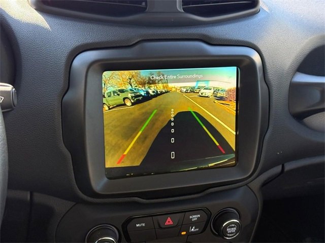 Used 2023 Jeep Renegade Limited image 24