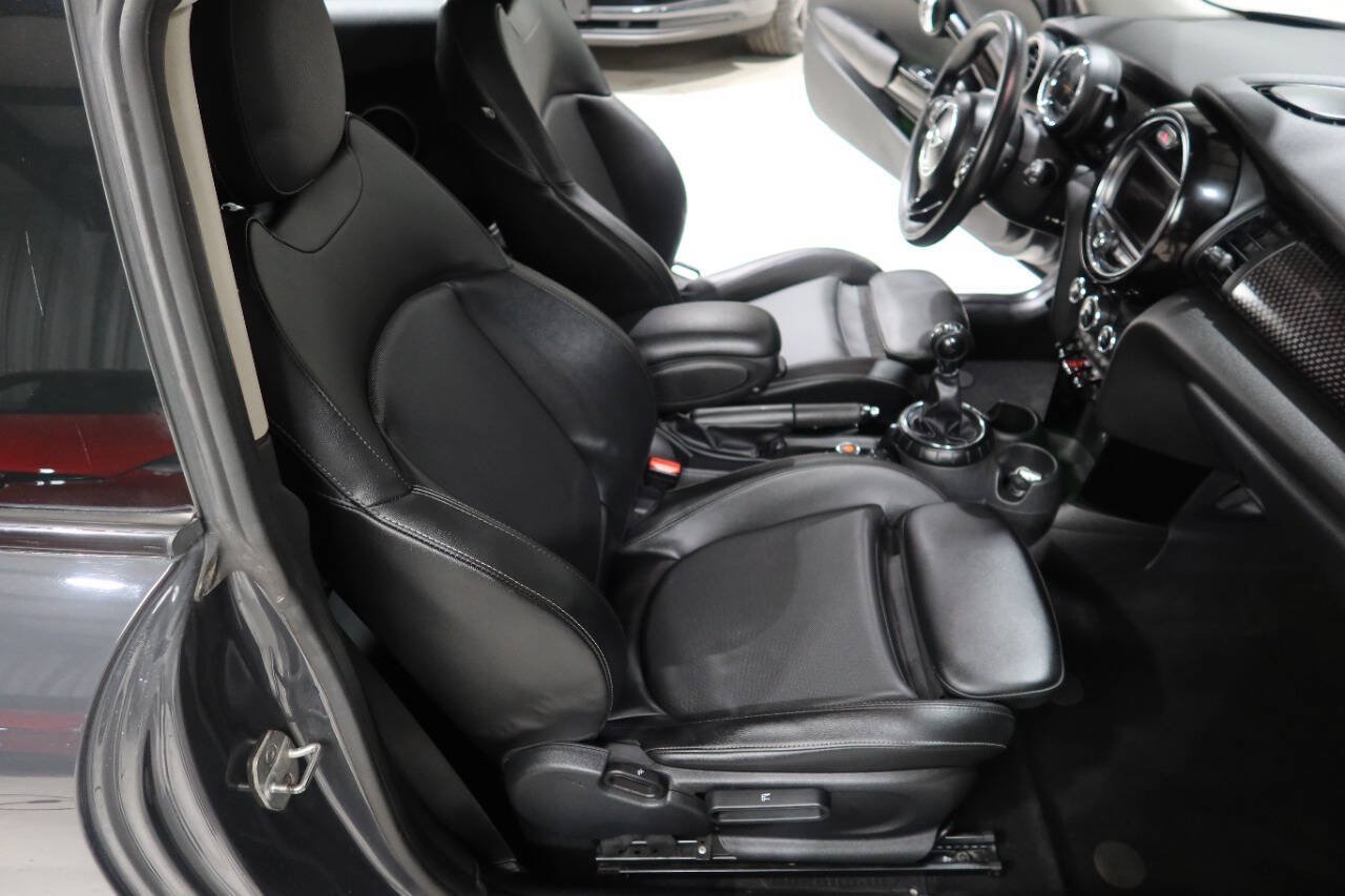 Used 2015 MINI Cooper S FWD image 12