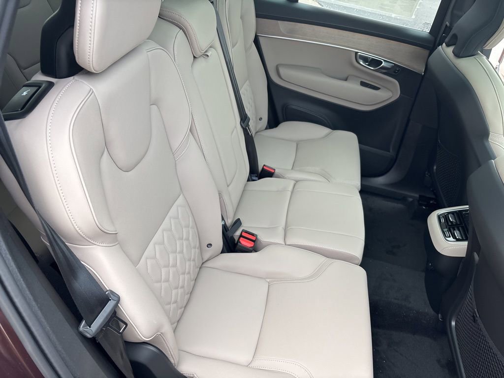 New 2026 Volvo XC90 B6 Plus w/ Protection Package Premier image 48