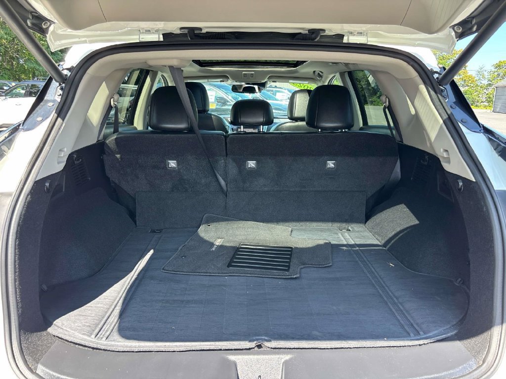 Used 2023 Nissan Murano SL w/ SL Moonroof Package AWD/4WD image 16