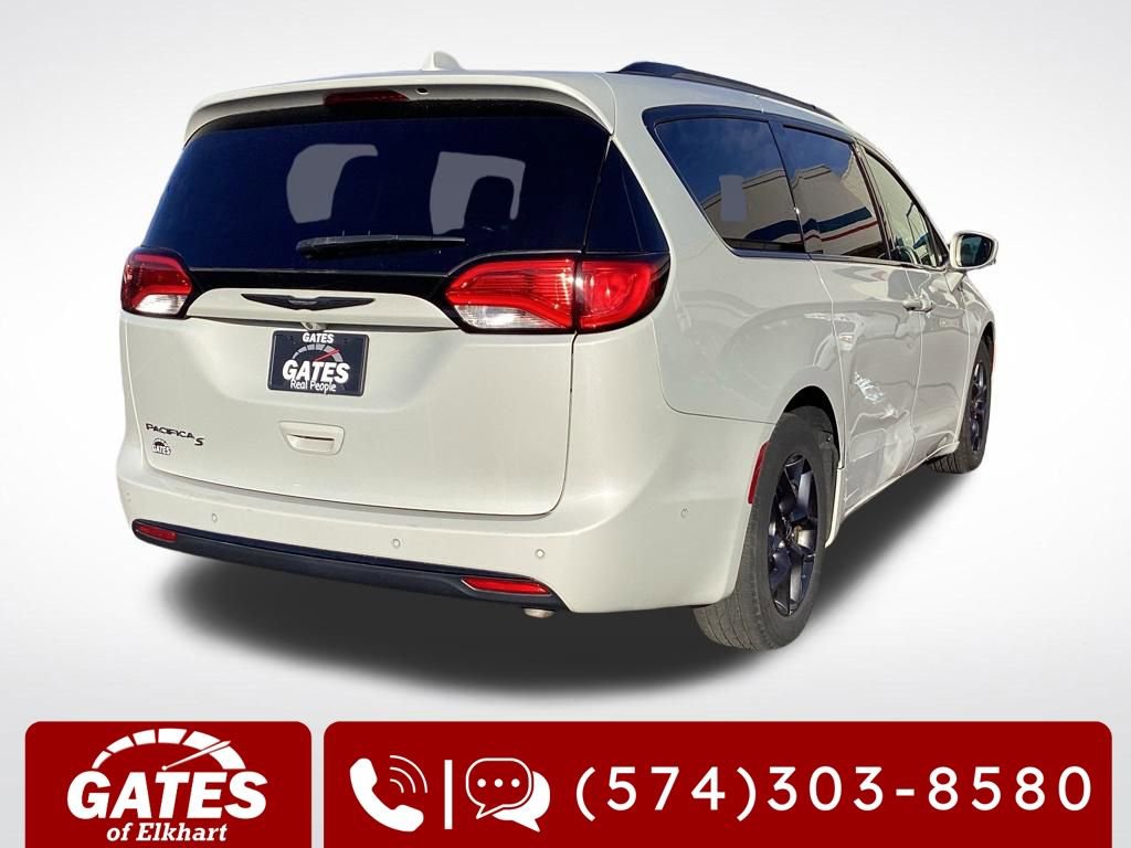Used 2020 Chrysler Pacifica Touring-L Plus image 11