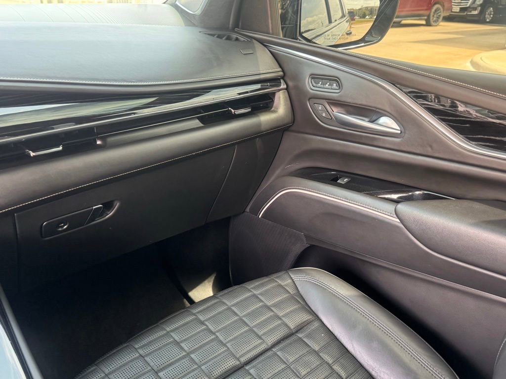Used 2023 Cadillac Escalade ESV V AWD/4WD image 20