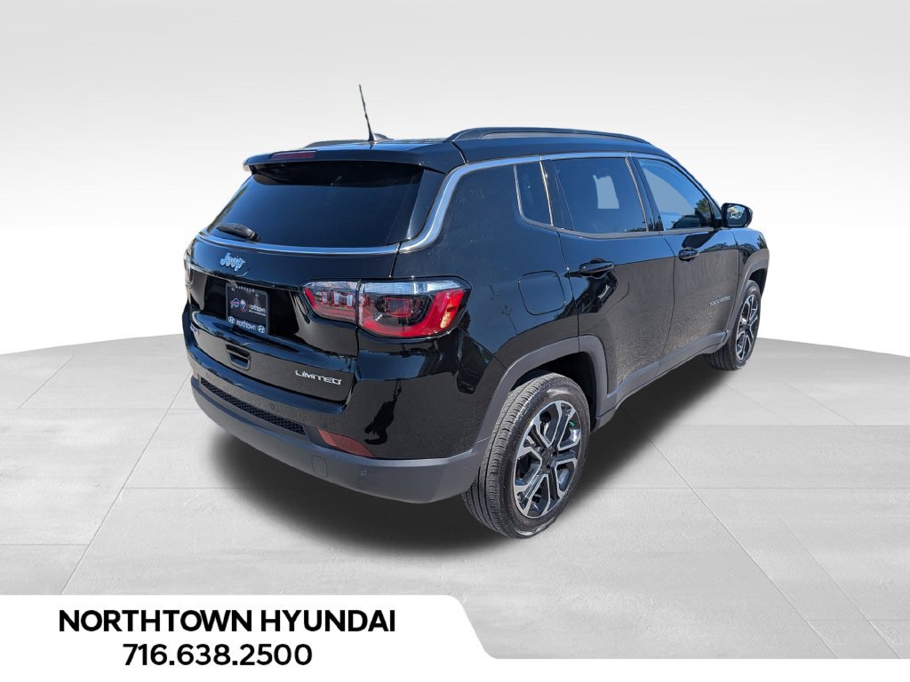 Used 2024 Jeep Compass Limited AWD/4WD image 12