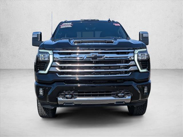 Certified 2025 Chevrolet Silverado 2500 High Country w/ High Country Premium Package AWD/4WD image 2