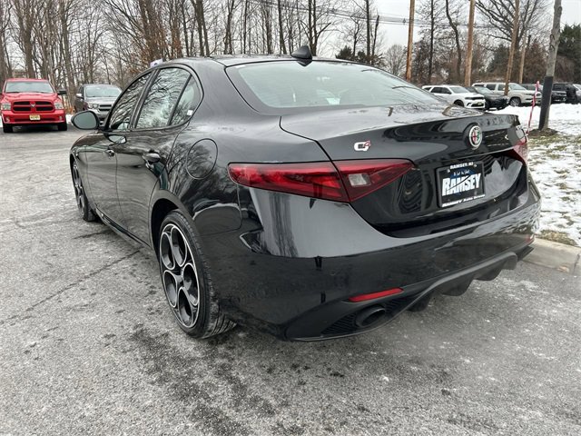 Used 2023 Alfa Romeo Giulia Veloce image 6