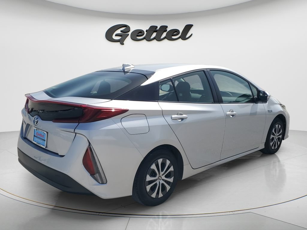 Certified 2021 Toyota Prius Prime LE FWD image 5