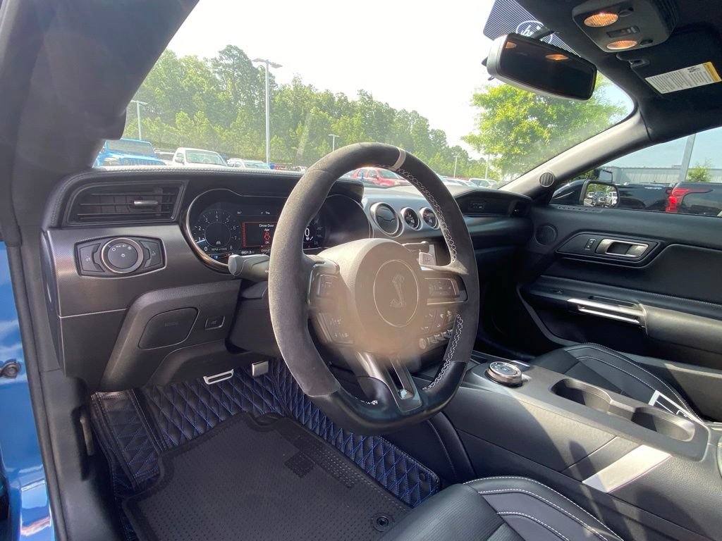 Used 2021 Ford Mustang Shelby GT500 w/ Technology Package RWD image 9