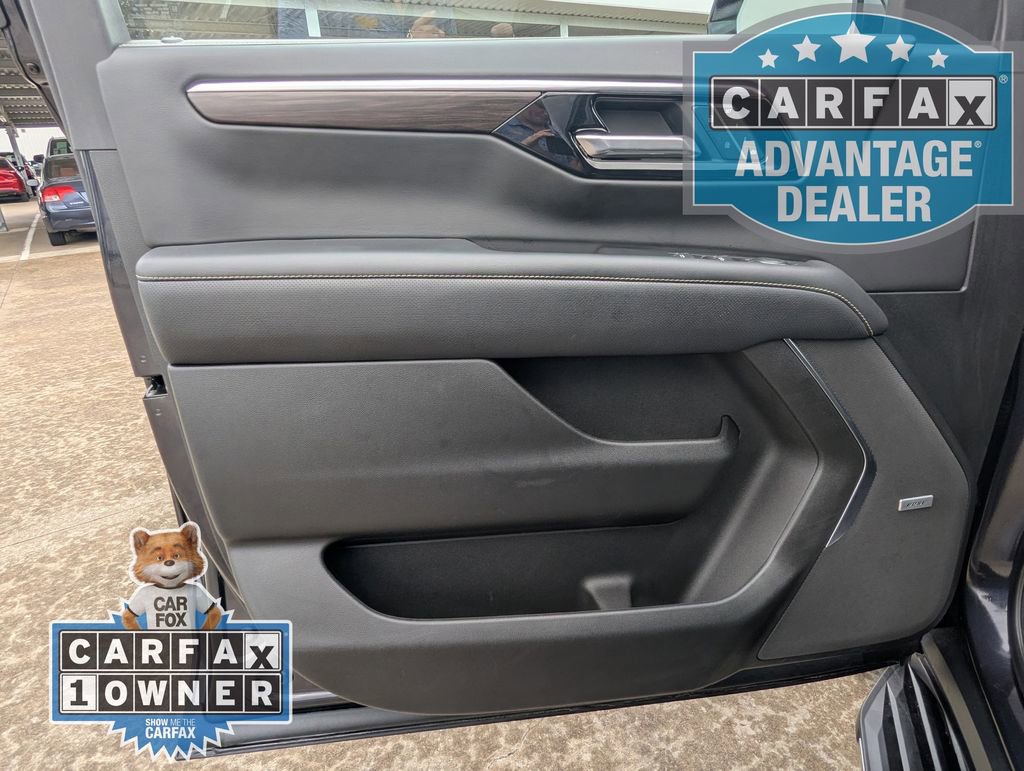 Used 2025 Chevrolet Tahoe Premier image 15