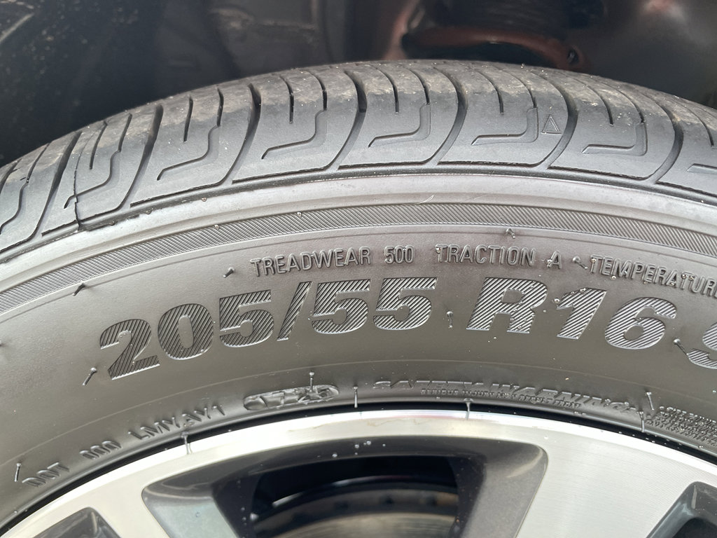 New 2025 Nissan Versa SV image 24