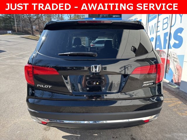 Used 2017 Honda Pilot Touring image 7