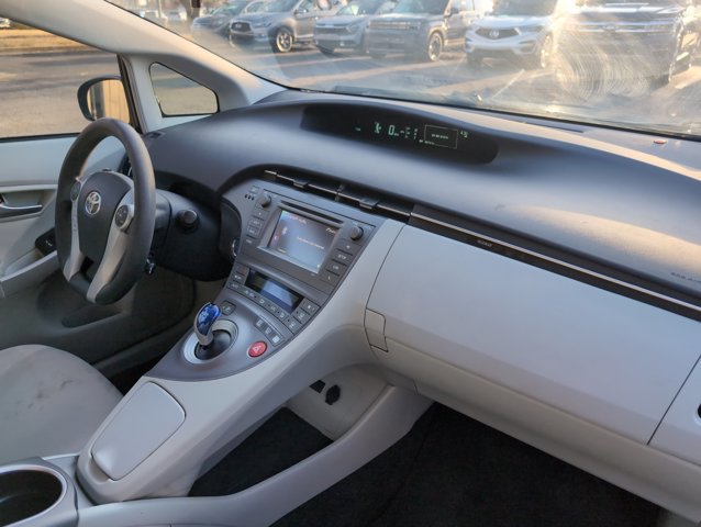 Used 2014 Toyota Prius Two image 17
