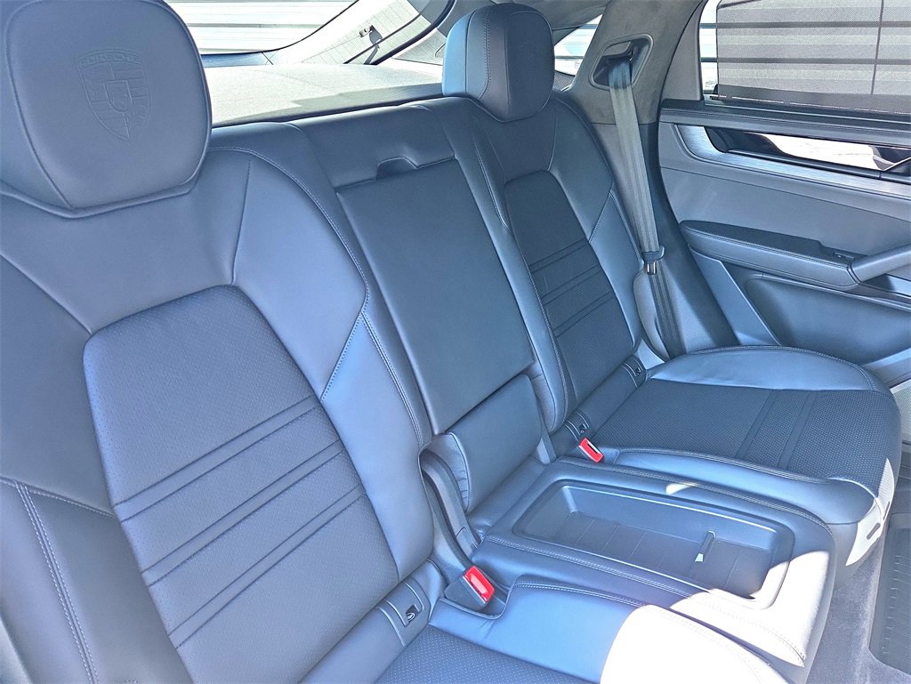 Used 2024 Porsche Cayenne Turbo GT image 20