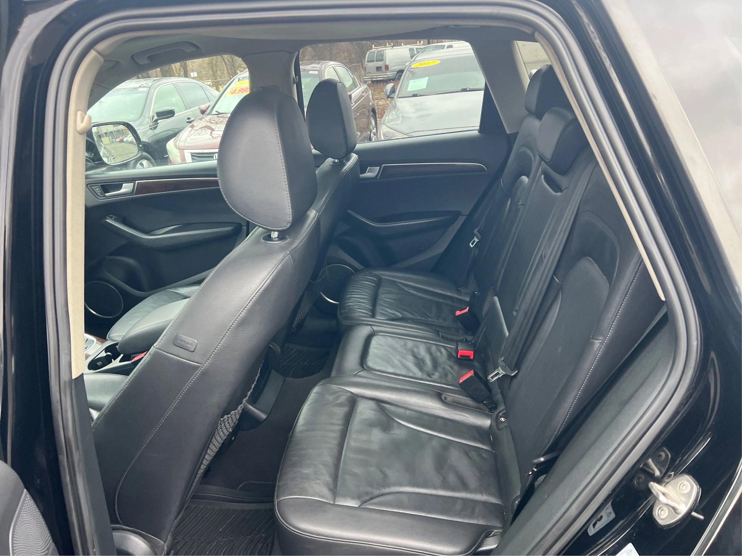 Used 2011 Audi Q5 3.2 Premium Plus w/ Audi MMI Navigation Plus Pkg image 11