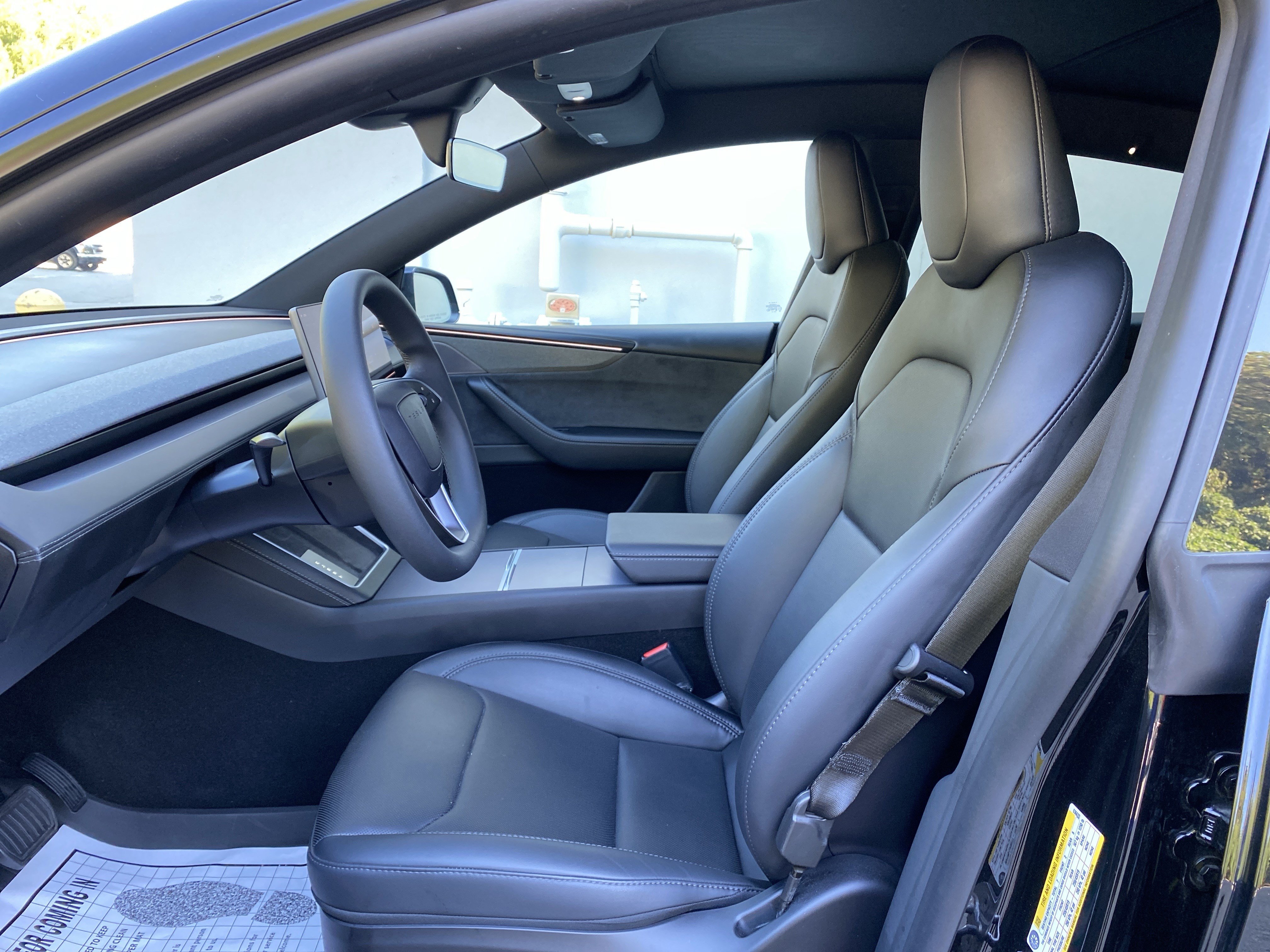 Used 2026 Tesla Model Y AWD image 17
