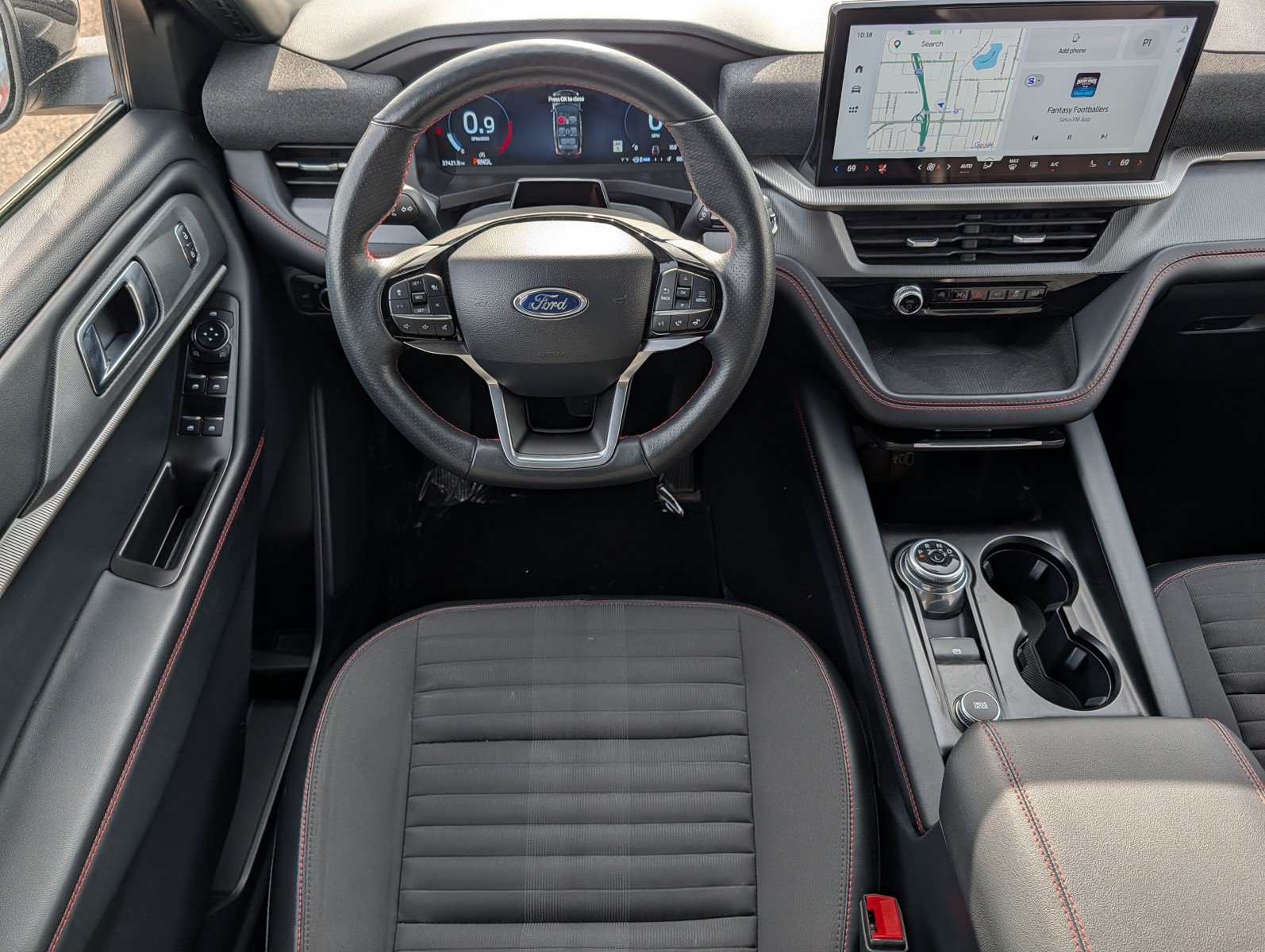 Used 2025 Ford Explorer ST-Line AWD/4WD image 17