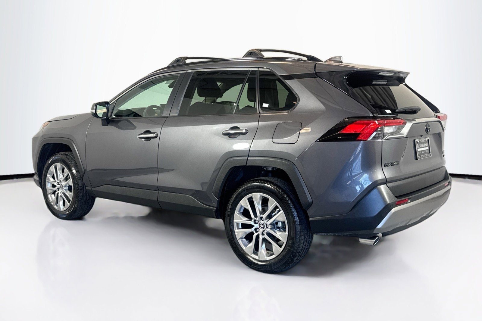 Used 2024 Toyota RAV4 Limited image 7