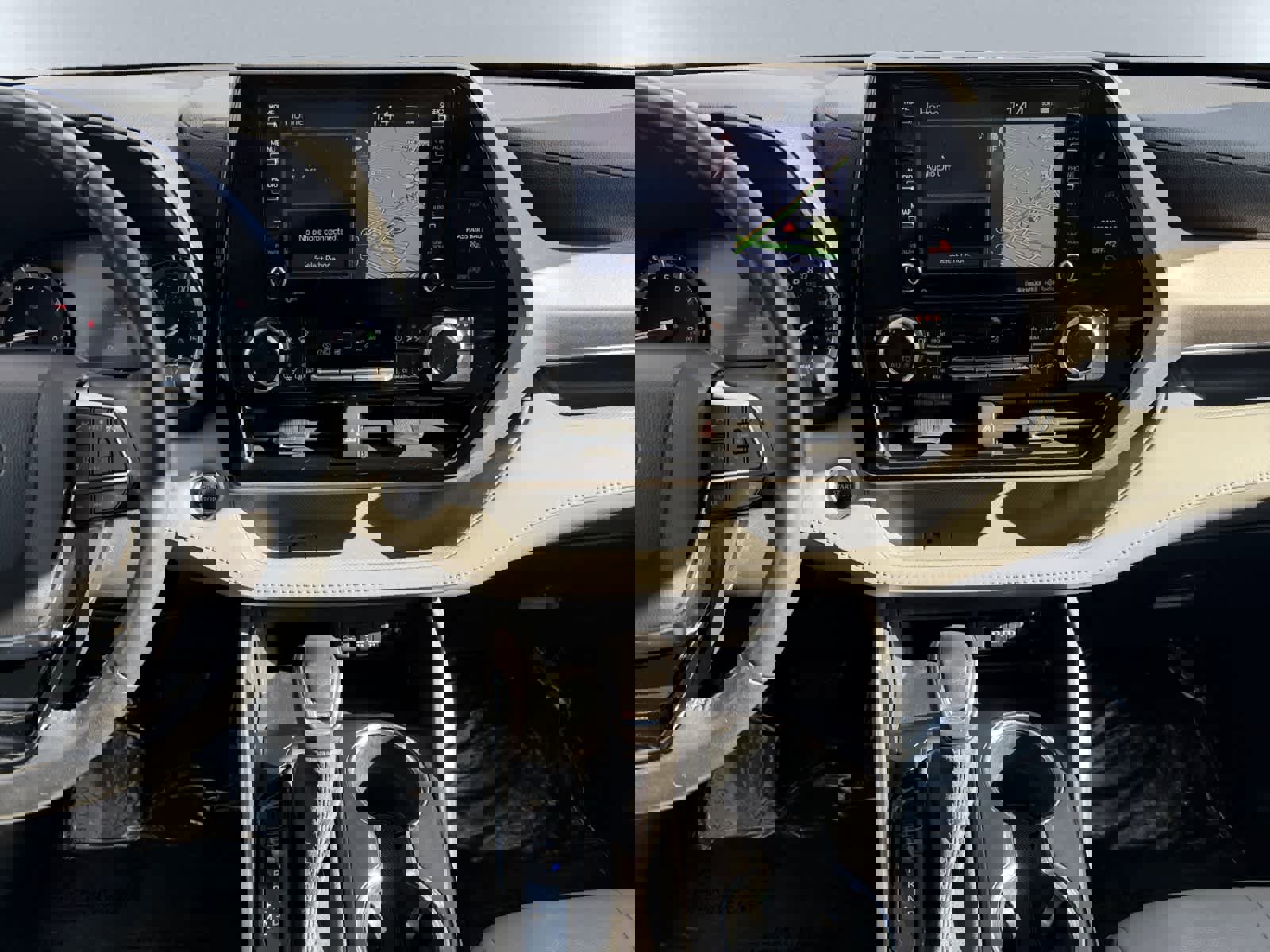 Used 2021 Toyota Highlander XLE image 16