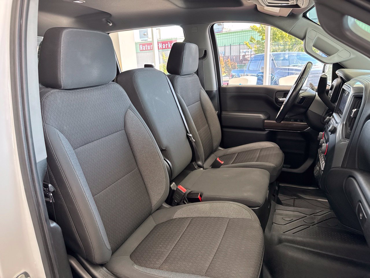 Used 2022 Chevrolet Silverado 1500 RST w/ Redline Edition AWD/4WD image 48