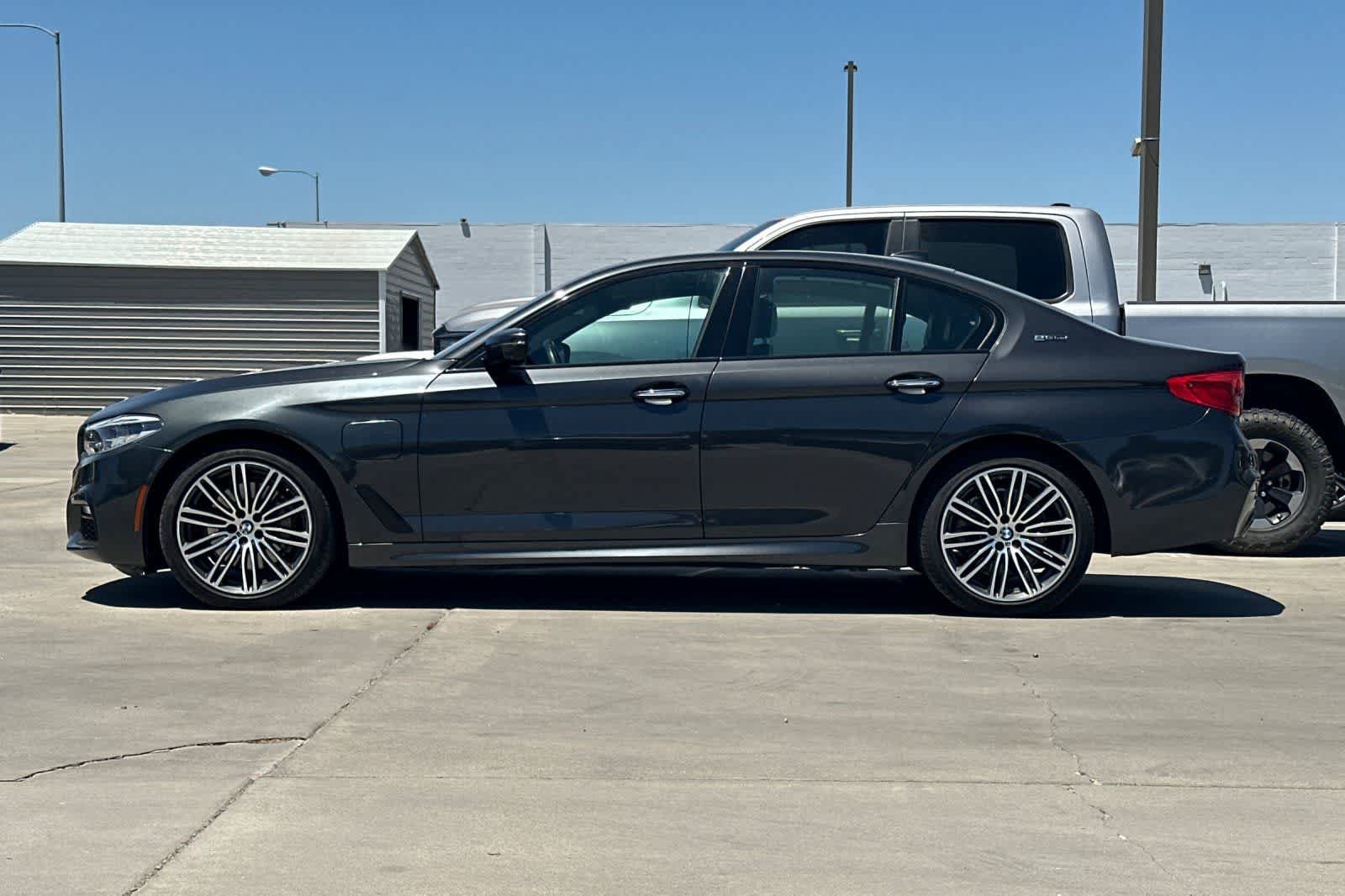 Used 2018 BMW 530e RWD image 6