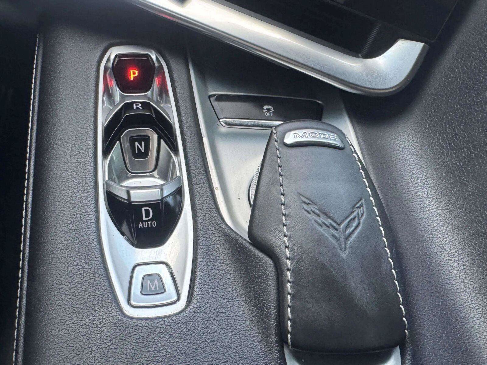 Used 2022 Chevrolet Corvette Stingray Coupe w/ 1LT RWD image 30