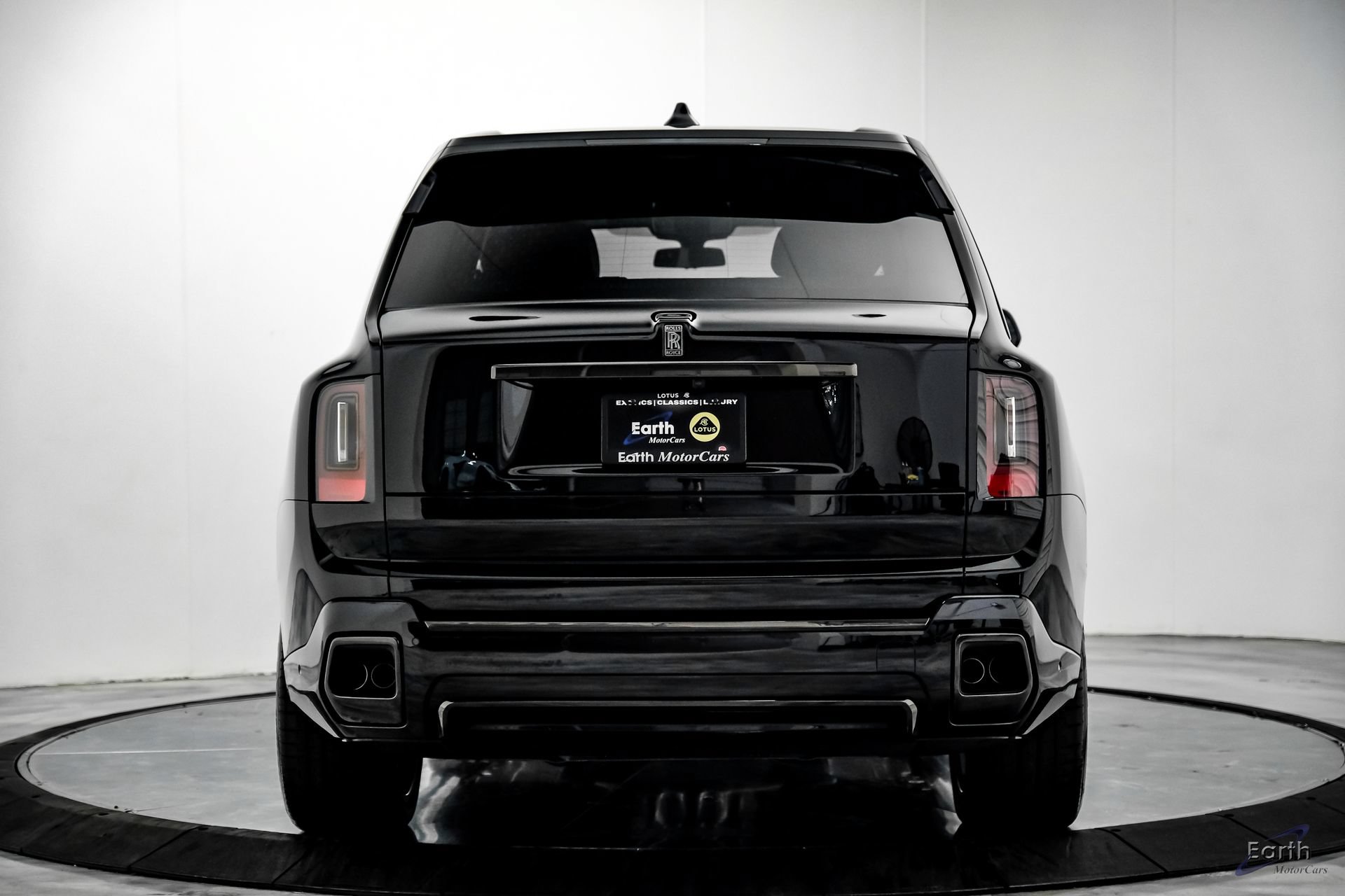 Used 2026 Rolls-Royce Cullinan Black Badge AWD/4WD image 15