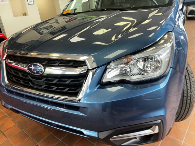 Used 2017 Subaru Forester 2.5i Premium w/ All-Weather Package AWD/4WD image 8