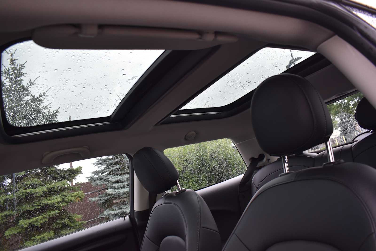 Used 2017 MINI Cooper 2-Door Hardtop FWD image 10