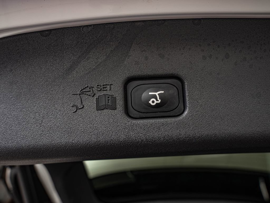 Used 2024 Lincoln Nautilus Reserve w/ Equipment Group 202A image 39