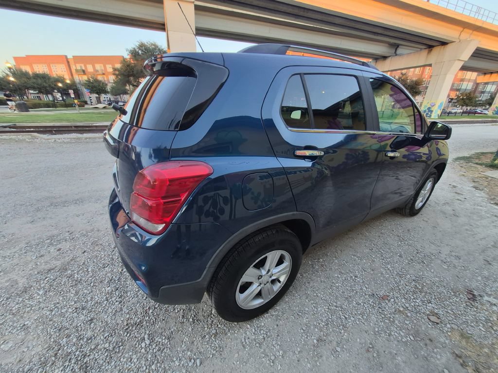 Used 2019 Chevrolet Trax LT w/ LT Convenience Package AWD/4WD image 6