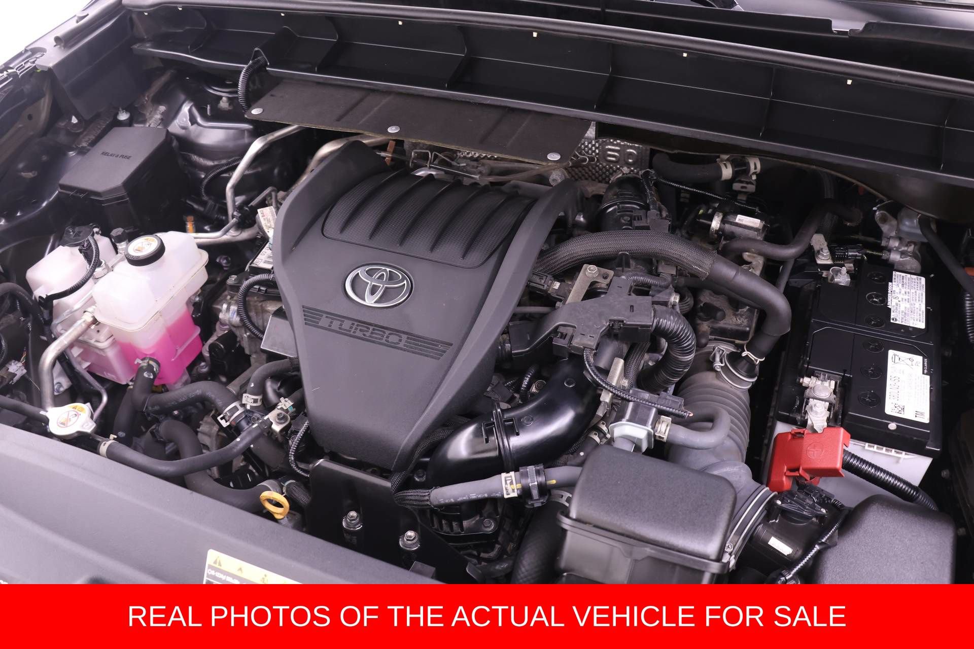 Used 2023 Toyota Highlander XLE AWD/4WD image 18
