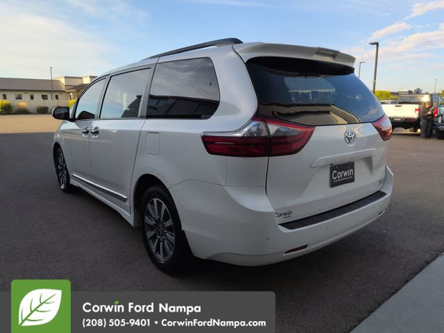 Used 2020 Toyota Sienna XLE w/ XLE Navigation Package AWD/4WD image 5