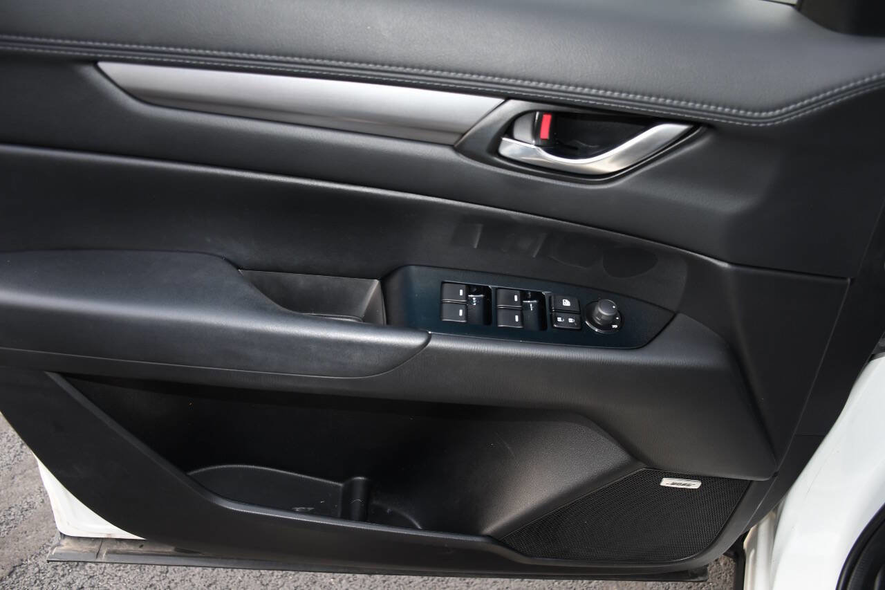 Used 2018 MAZDA CX-5 Touring w/ Preferred Equipment Package image 15