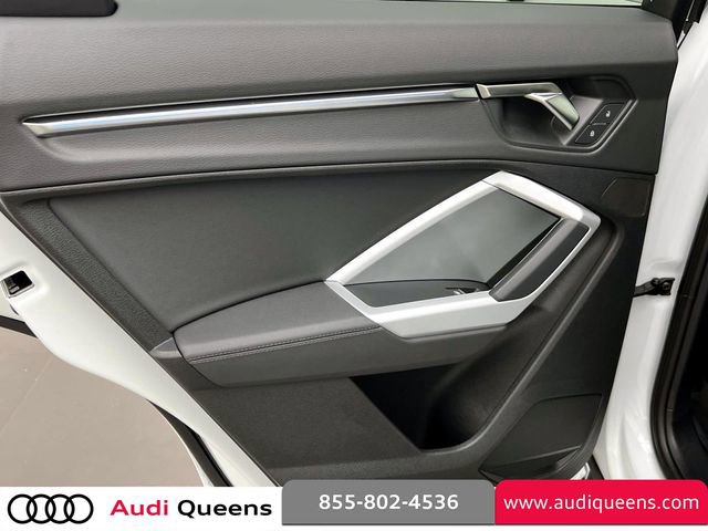 Used 2023 Audi Q3 2.0T Premium Plus w/ Premium Plus Package AWD/4WD image 11