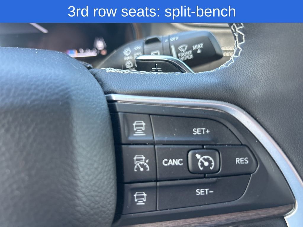 Used 2025 Jeep Grand Cherokee L Limited AWD/4WD image 18