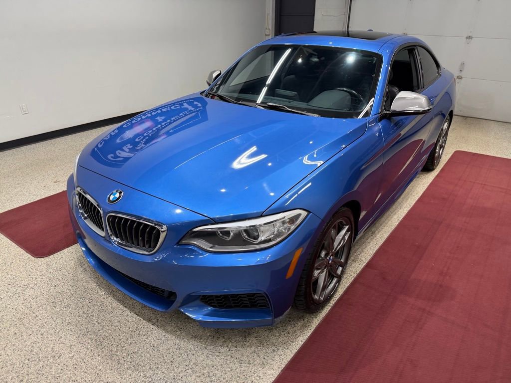 Used 2016 BMW M235i Coupe image 4