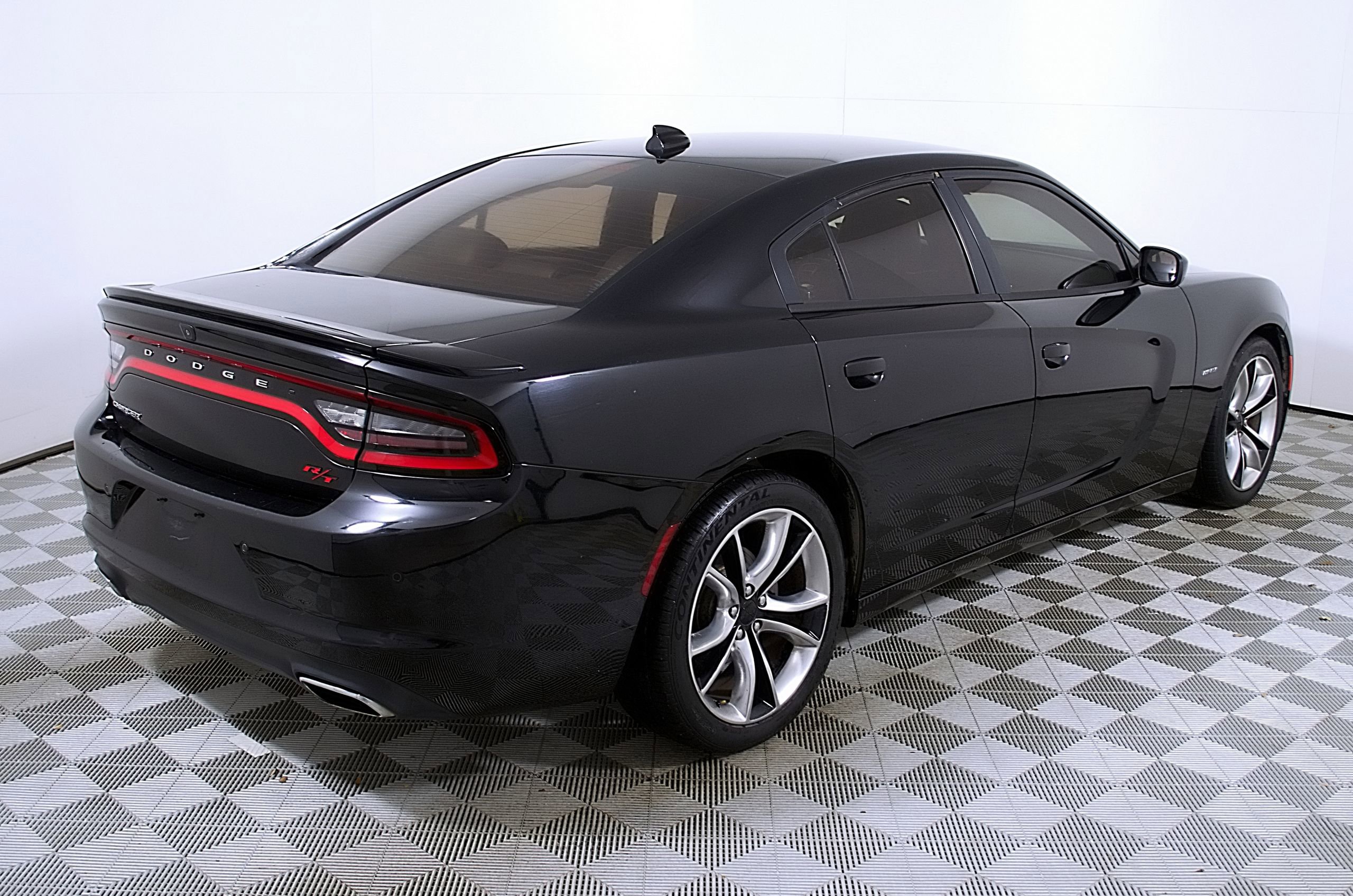 Used 2015 Dodge Charger R/T image 7