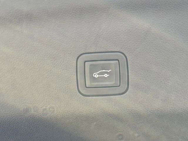 Used 2021 GMC Yukon Denali RWD image 36