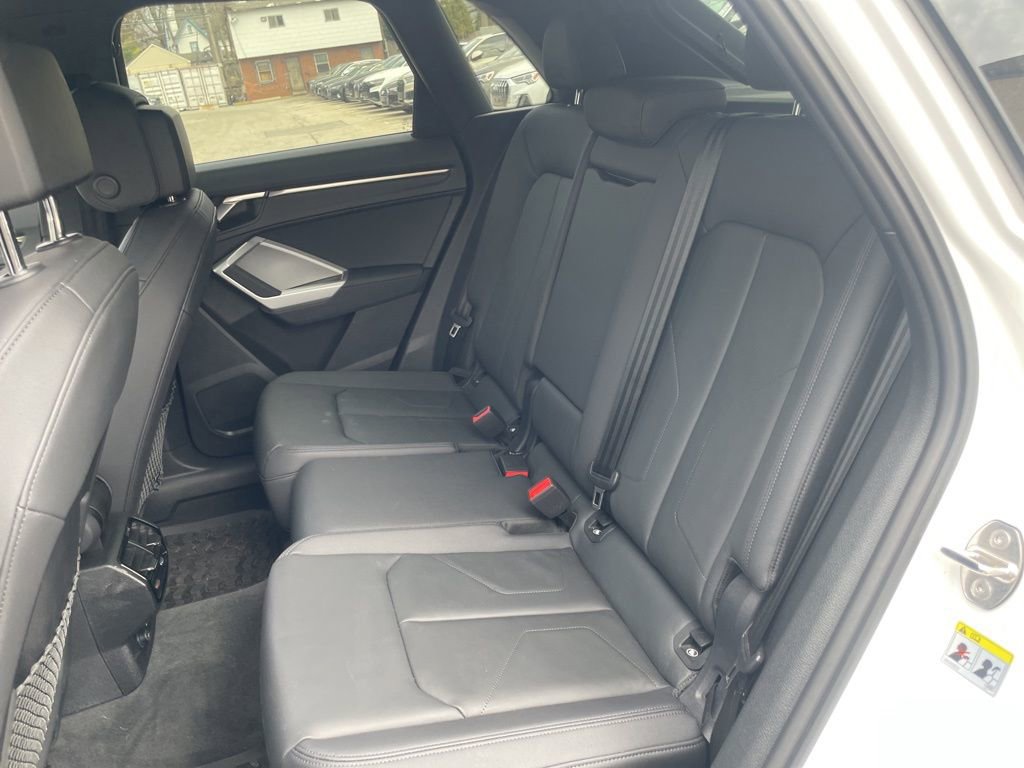 Used 2025 Audi Q3 2.0T Premium w/ Convenience Package image 10