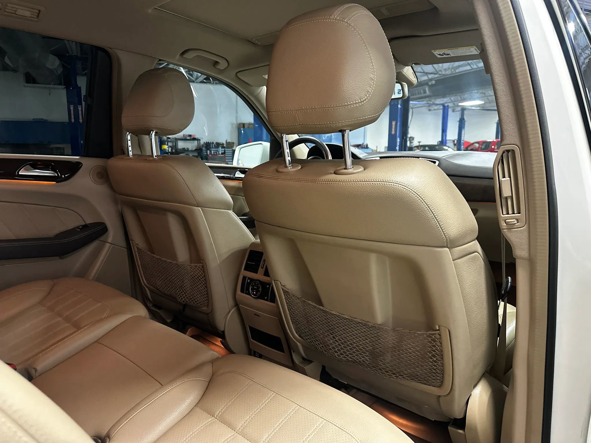 Used 2015 Mercedes-Benz GL 450 4MATIC image 18