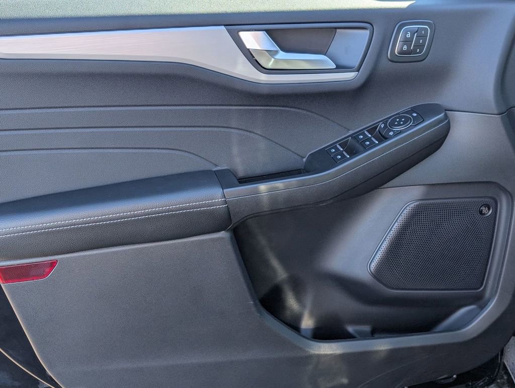 New 2026 Ford Escape Platinum w/ Premium Technology Package image 25