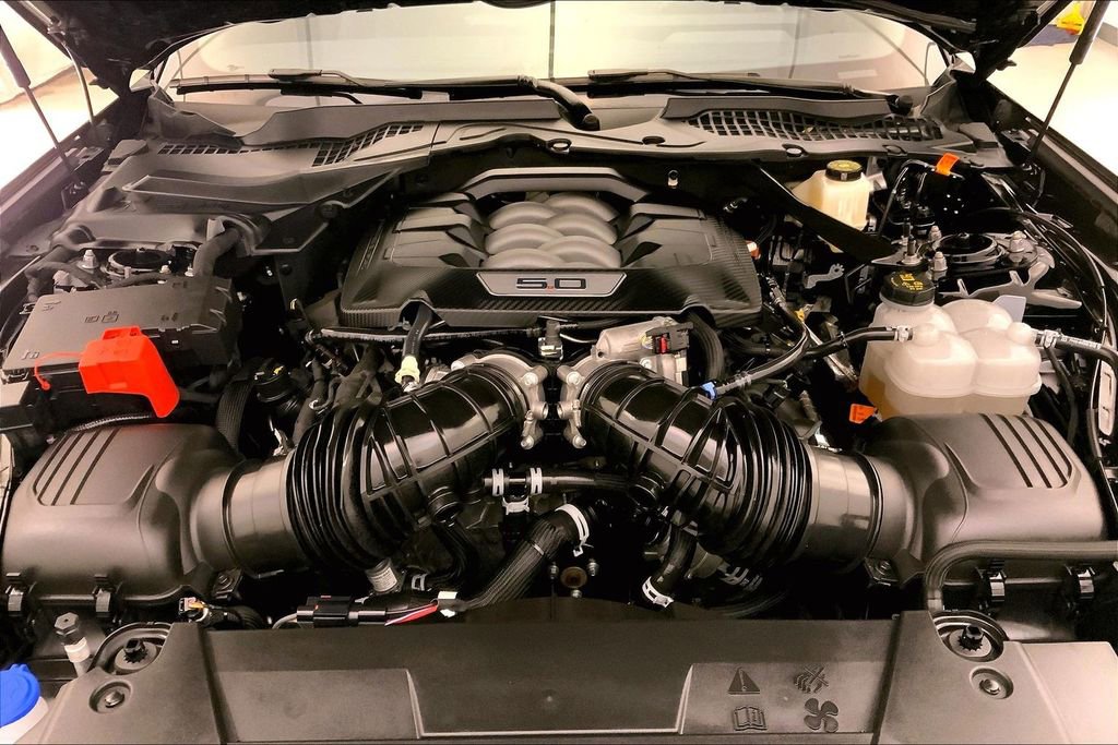 Used 2024 Ford Mustang GT Premium image 9